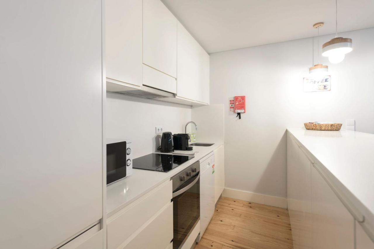 Lovelystay - Porto Peaceful Living W/ Backyard Esterno foto